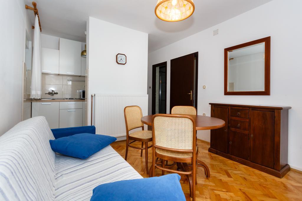 Apartment Hudan Malinska Exterior photo