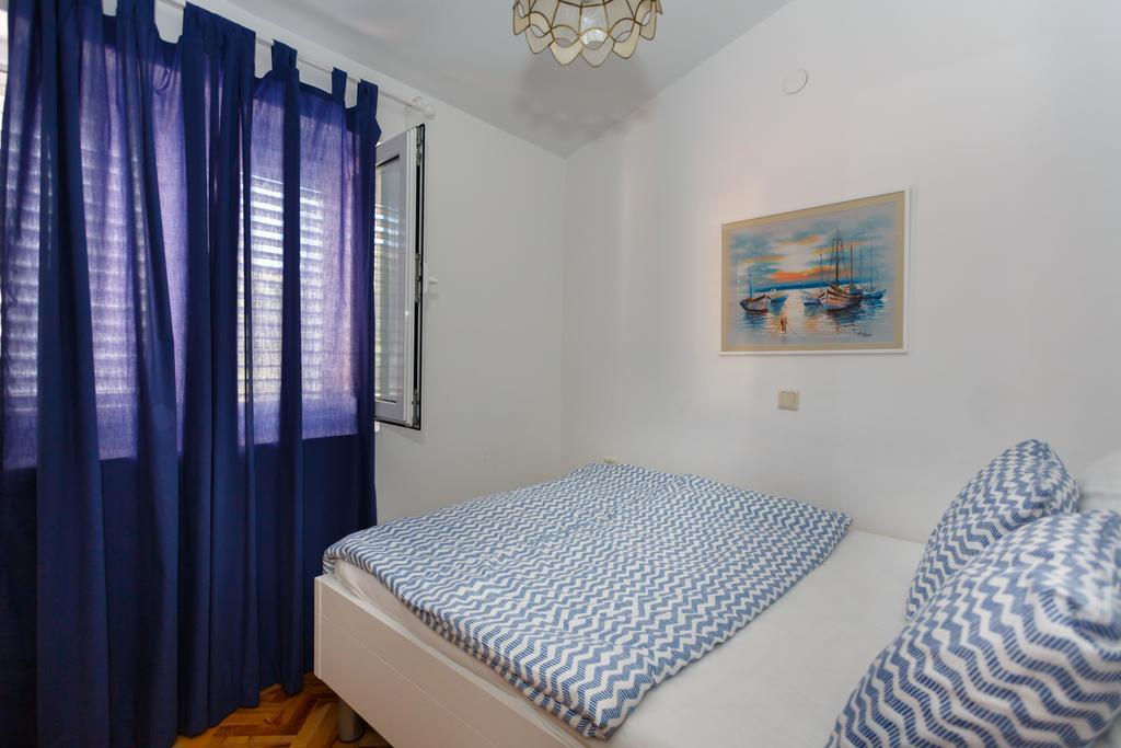 Apartment Hudan Malinska Exterior photo